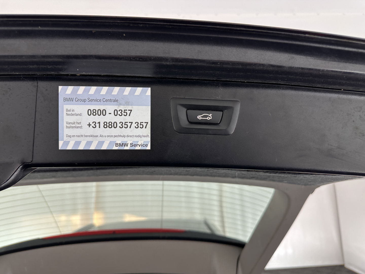 BMW 5 Serie Touring 518d Executive Aut. *NAVI-FULLMAP | XENON | LANE-ASSIST |  TOWBAR | ECC | PDC | CRUISE | COMFORT-SEATS | 17''ALU*