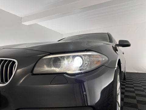BMW 5 Serie Touring 518d Executive Aut. *NAVI-FULLMAP | XENON | LANE-ASSIST |  TOWBAR | ECC | PDC | CRUISE | COMFORT-SEATS | 17''ALU*