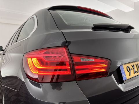BMW 5 Serie Touring 518d Executive Aut. *NAVI-FULLMAP | XENON | LANE-ASSIST |  TOWBAR | ECC | PDC | CRUISE | COMFORT-SEATS | 17''ALU*