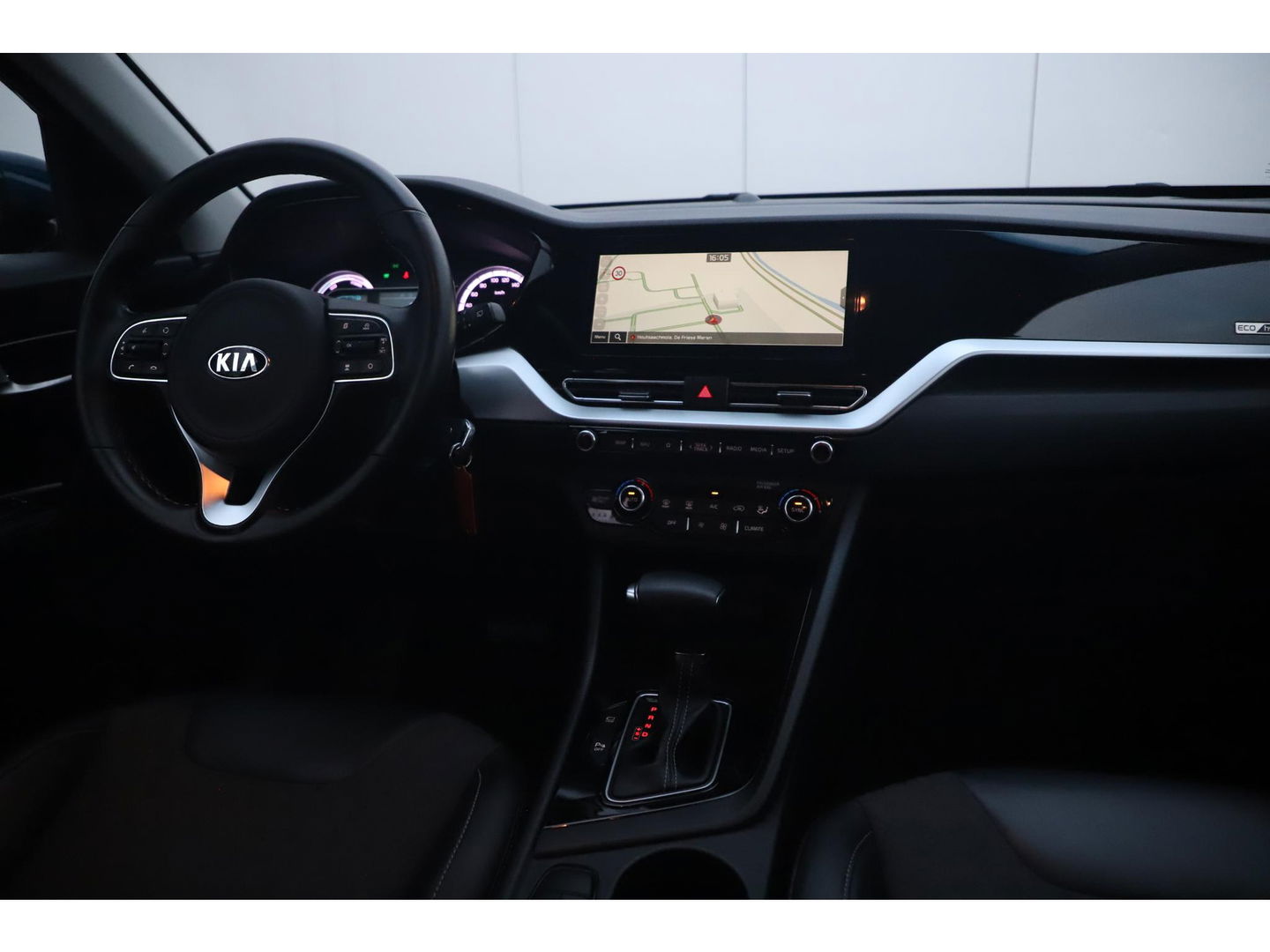 Kia Niro 1.6 GDi Hybrid DynamicLine 140PK Automaat Half Leder Navigatie Camera Adaptive Cruise Lane Assist Clima Carplay Android