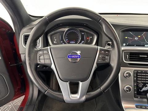 Volvo V60 2.4 D6 Twin Engine R-Design-Sport-Pack [ AIRCO-DEFECT ] Aut. *PANO | FULL-LEATHER | XENON | SPORT-SEATS | NAVI-FULLMAP | CAMERA |  ECC | PDC | CRUISE | MEMORY-PACK | TOWBAR | 18''ALU*