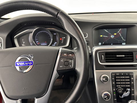 Volvo V60 2.4 D6 Twin Engine R-Design-Sport-Pack [ AIRCO-DEFECT ] Aut. *PANO | FULL-LEATHER | XENON | SPORT-SEATS | NAVI-FULLMAP | CAMERA |  ECC | PDC | CRUISE | MEMORY-PACK | TOWBAR | 18''ALU*