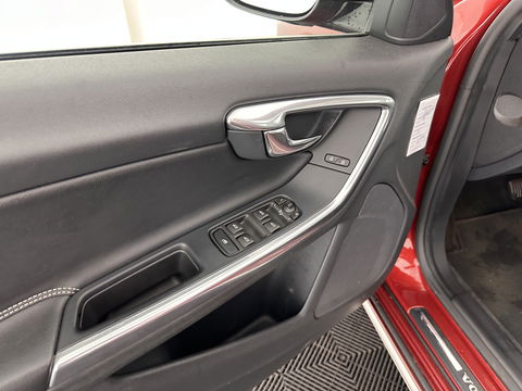 Volvo V60 2.4 D6 Twin Engine R-Design-Sport-Pack [ AIRCO-DEFECT ] Aut. *PANO | FULL-LEATHER | XENON | SPORT-SEATS | NAVI-FULLMAP | CAMERA |  ECC | PDC | CRUISE | MEMORY-PACK | TOWBAR | 18''ALU*