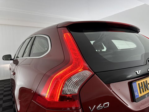 Volvo V60 2.4 D6 Twin Engine R-Design-Sport-Pack [ AIRCO-DEFECT ] Aut. *PANO | FULL-LEATHER | XENON | SPORT-SEATS | NAVI-FULLMAP | CAMERA |  ECC | PDC | CRUISE | MEMORY-PACK | TOWBAR | 18''ALU*