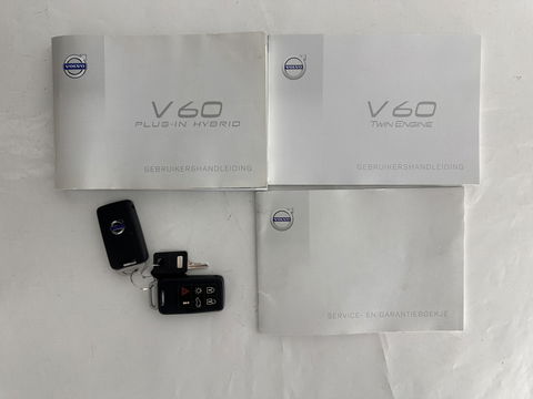 Volvo V60 2.4 D6 Twin Engine R-Design-Sport-Pack [ AIRCO-DEFECT ] Aut. *PANO | FULL-LEATHER | XENON | SPORT-SEATS | NAVI-FULLMAP | CAMERA |  ECC | PDC | CRUISE | MEMORY-PACK | TOWBAR | 18''ALU*