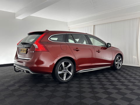 Volvo V60 2.4 D6 Twin Engine R-Design-Sport-Pack [ AIRCO-DEFECT ] Aut. *PANO | FULL-LEATHER | XENON | SPORT-SEATS | NAVI-FULLMAP | CAMERA |  ECC | PDC | CRUISE | MEMORY-PACK | TOWBAR | 18''ALU*