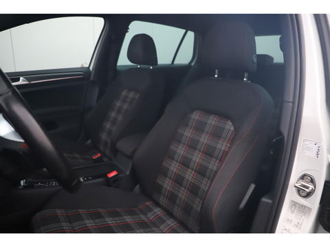 Volkswagen Golf 2.0 TSI GTI Performance 230PK DSG Automaat Virtual Cockpit Full LED 19 inch Brescia Navigatie Carplay Android Clima Adaptive Cruise Stoelverwarming Getint Glas