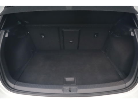 Volkswagen Golf 2.0 TSI GTI Performance 230PK DSG Automaat Virtual Cockpit Full LED 19 inch Brescia Navigatie Carplay Android Clima Adaptive Cruise Stoelverwarming Getint Glas
