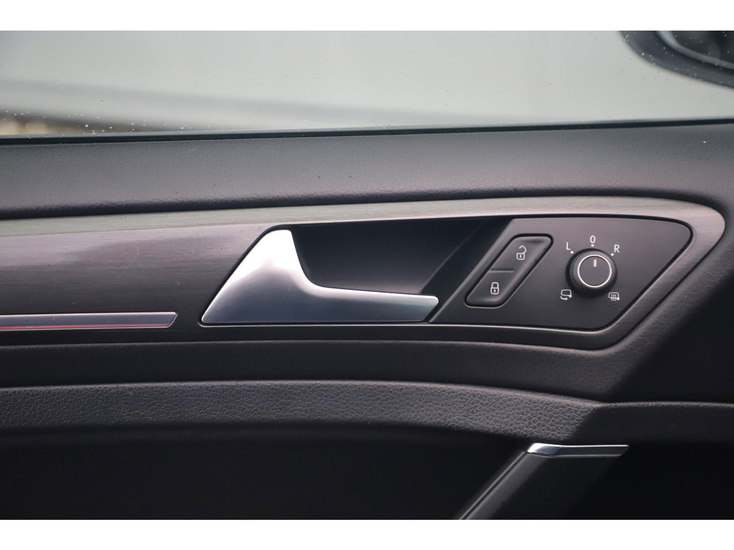 Volkswagen Golf 2.0 TSI GTI Performance 230PK DSG Automaat Virtual Cockpit Full LED 19 inch Brescia Navigatie Carplay Android Clima Adaptive Cruise Stoelverwarming Getint Glas