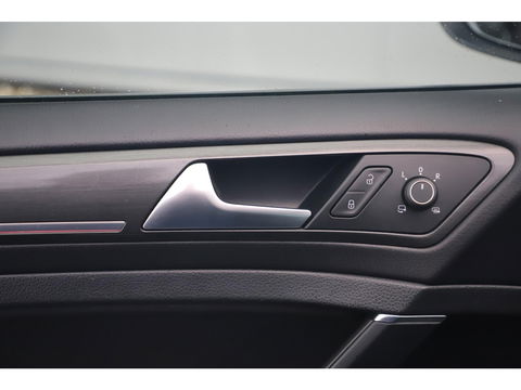 Volkswagen Golf 2.0 TSI GTI Performance 230PK DSG Automaat Virtual Cockpit Full LED 19 inch Brescia Navigatie Carplay Android Clima Adaptive Cruise Stoelverwarming Getint Glas