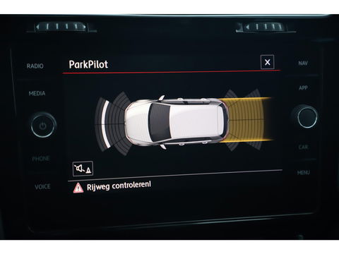 Volkswagen Golf 2.0 TSI GTI Performance 230PK DSG Automaat Virtual Cockpit Full LED 19 inch Brescia Navigatie Carplay Android Clima Adaptive Cruise Stoelverwarming Getint Glas