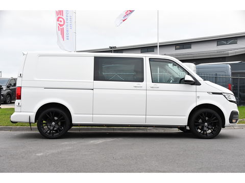 Volkswagen Transporter 2.0 TDI L2H1 30 DC PB Edition Highline Adaptieve Cruise, Camera, Carplay, 150PK, Automaat, Stoelverwarming, LED, Trekhaak, Standkachel, UNIEK!