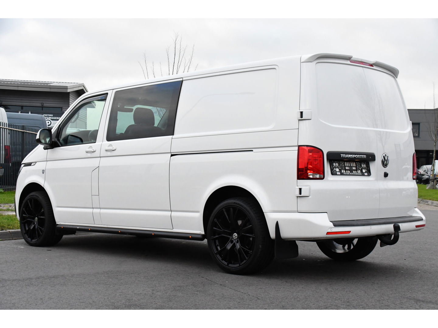 Volkswagen Transporter 2.0 TDI L2H1 30 DC PB Edition Highline Adaptieve Cruise, Camera, Carplay, 150PK, Automaat, Stoelverwarming, LED, Trekhaak, Standkachel, UNIEK!