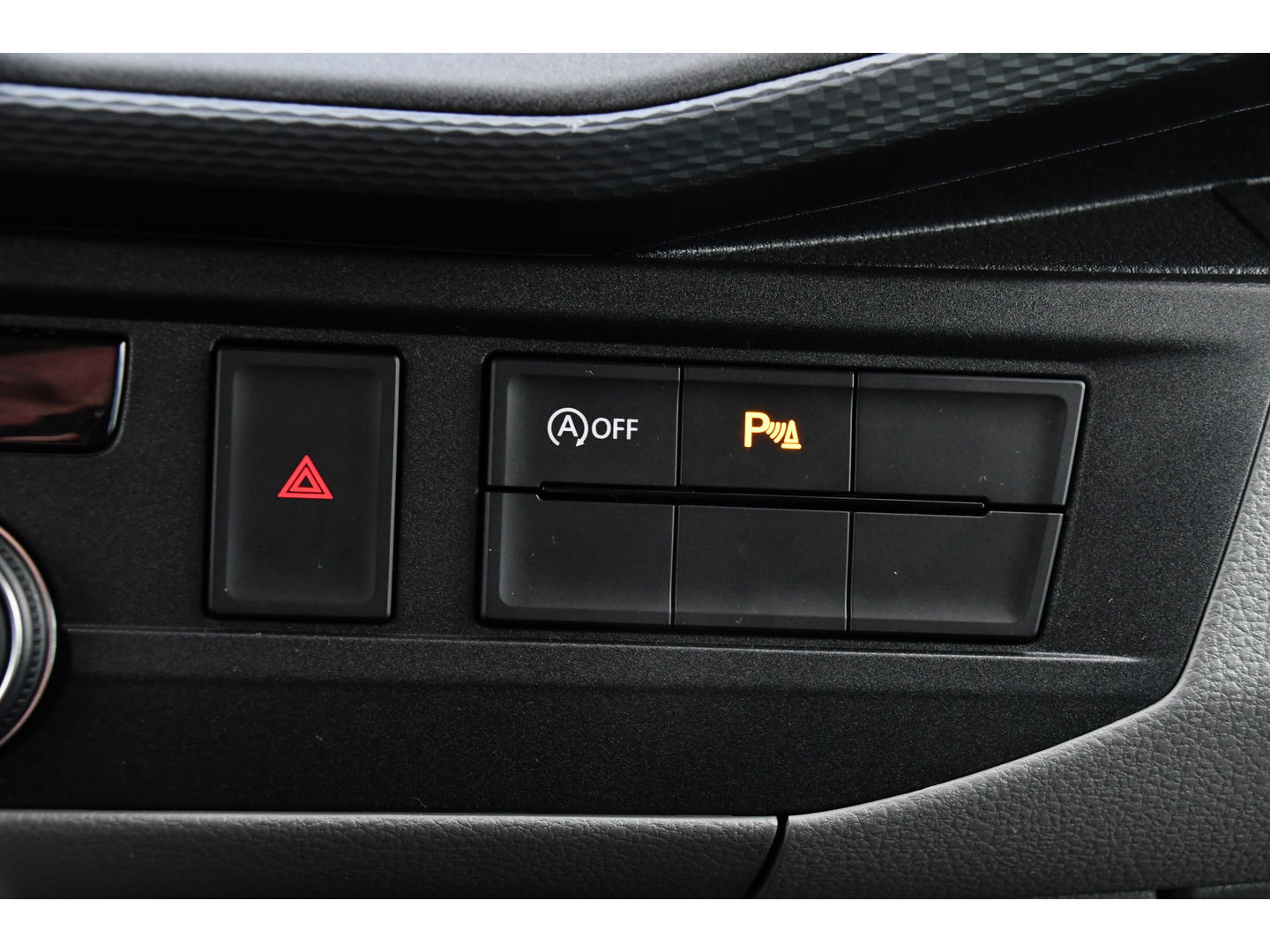 Volkswagen Transporter 2.0 TDI L2H1 30 DC PB Edition Highline Adaptieve Cruise, Camera, Carplay, 150PK, Automaat, Stoelverwarming, LED, Trekhaak, Standkachel, UNIEK!