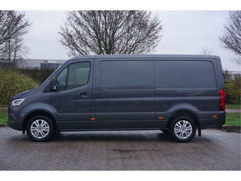 Mercedes-Benz Sprinter 319CDI Select L2H1 BPM VRIJ!! 10.25" Mbux, ACC, LED, 3.5T Trekhaak, 17" LM!! NR. 662