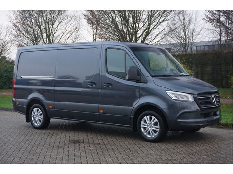 Mercedes-Benz Sprinter 319CDI Select L2H1 BPM VRIJ!! 10.25" Mbux, ACC, LED, 3.5T Trekhaak, 17" LM!! NR. 662