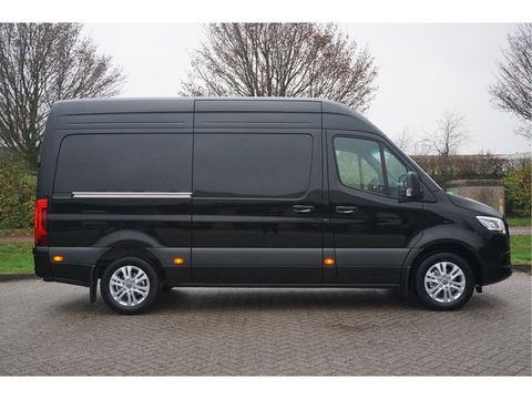 Mercedes-Benz Sprinter 319CDI Select L2H2 BPM VRIJ!! 10.25" Mbux, ACC, LED, 3.5T Trekhaak, 17" LM, 2x schuifdeur!! NR. 403