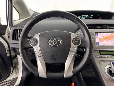 Toyota Prius 1.8 PHEV Executive Business Aut. *FULL-LEATHER | JBL-SOUND | HEAD-UP | FULL-LED |  KEYLESS | NAVI-FULLMAP | CAMERA | ECC | DIGI-COCKPIT | PDC | TOWBAR | COMFORT-SEATS | 17"ALU*