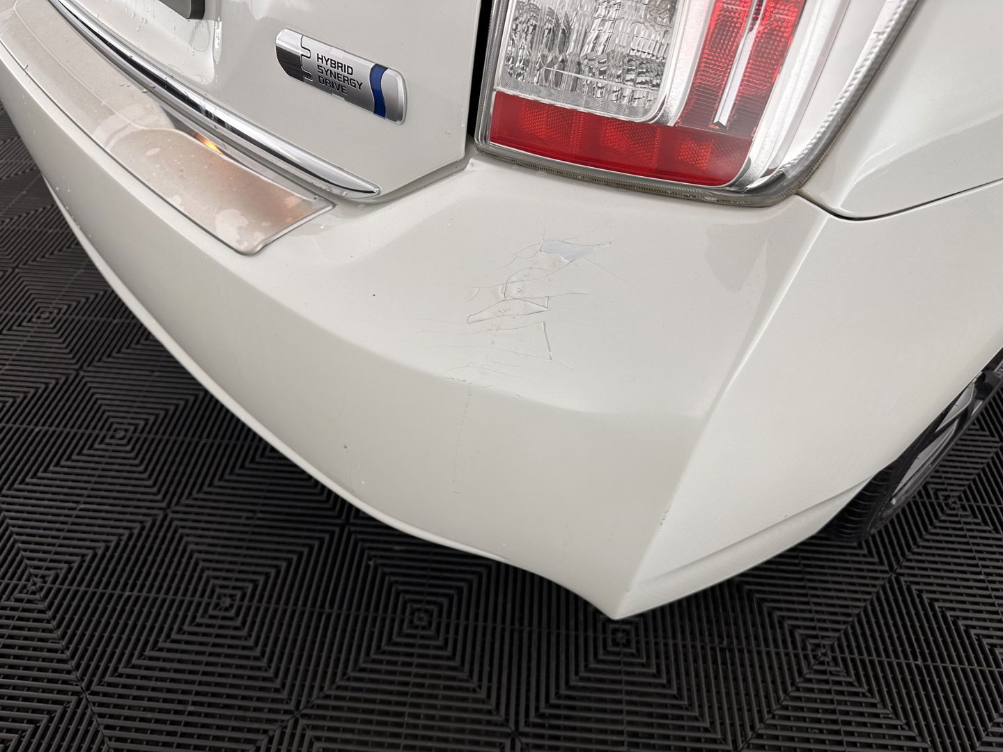 Toyota Prius 1.8 PHEV Executive Business Aut. *FULL-LEATHER | JBL-SOUND | HEAD-UP | FULL-LED |  KEYLESS | NAVI-FULLMAP | CAMERA | ECC | DIGI-COCKPIT | PDC | TOWBAR | COMFORT-SEATS | 17"ALU*
