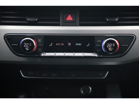 Audi A5 Sportback 35 TDI S-Line edition Automaat Navarra Blue Full LED Wegklapbare Trekhaak Virtual Cockpit Navigatie Achteruitrijcamera Clima Cruise Parkeersensor Half Leder Sportstoelen Draadloos Carplay