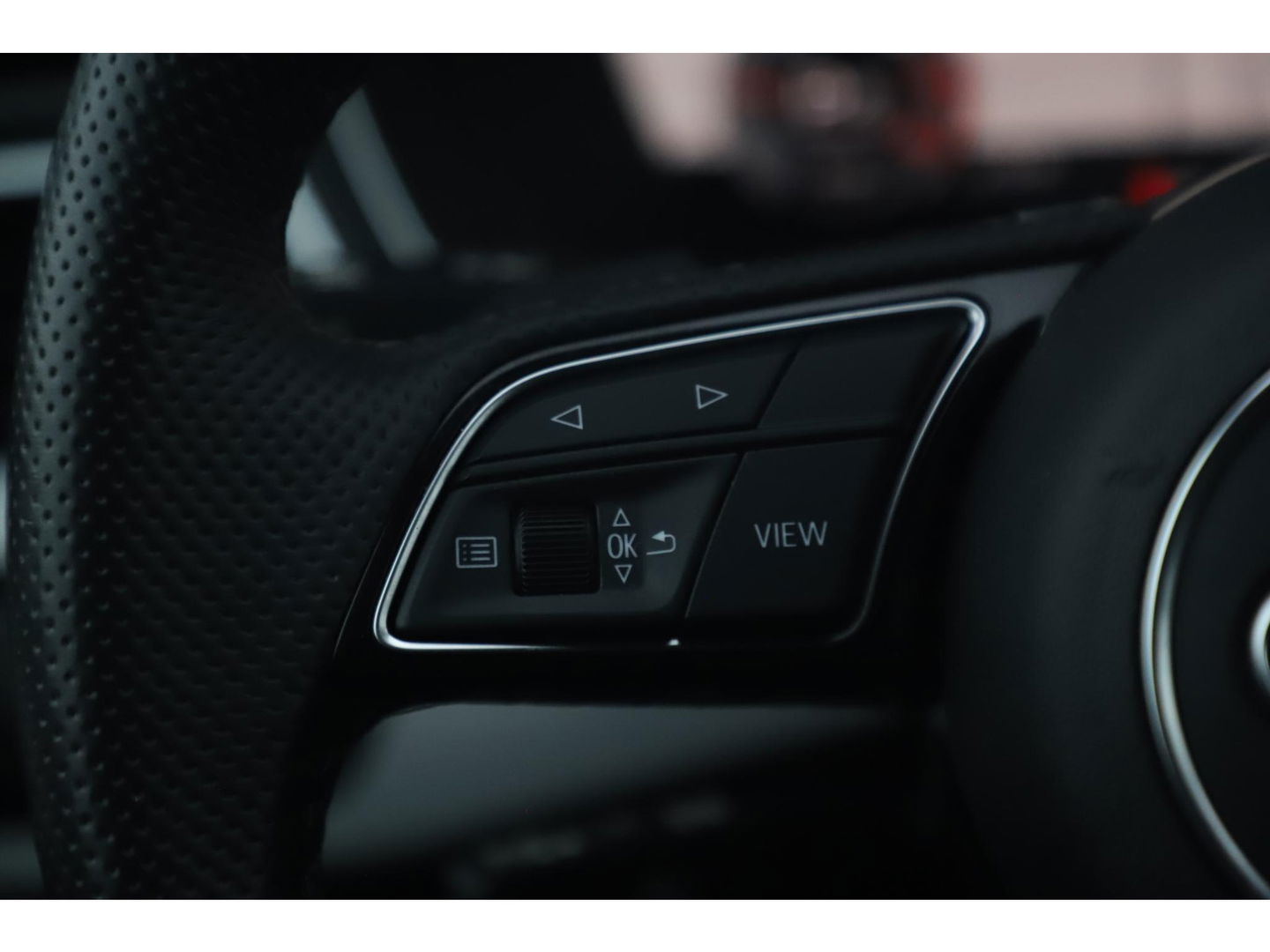 Audi A5 Sportback 35 TDI S-Line edition Automaat Navarra Blue Full LED Wegklapbare Trekhaak Virtual Cockpit Navigatie Achteruitrijcamera Clima Cruise Parkeersensor Half Leder Sportstoelen Draadloos Carplay