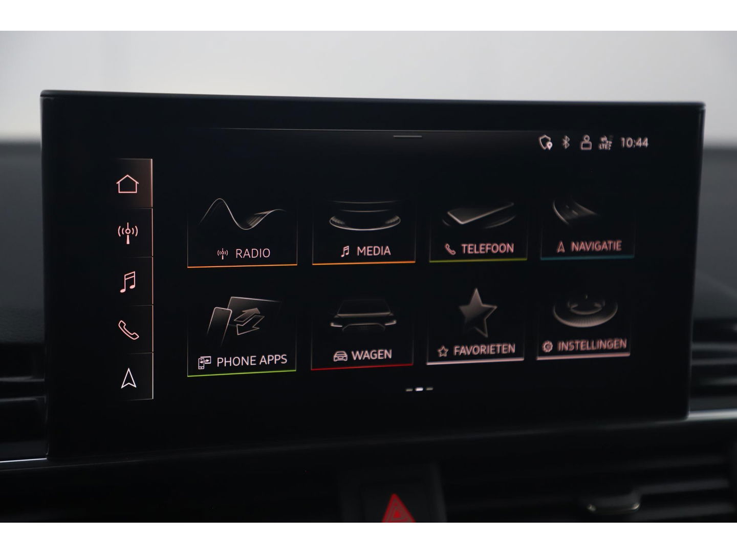 Audi A5 Sportback 35 TDI S-Line edition Automaat Navarra Blue Full LED Wegklapbare Trekhaak Virtual Cockpit Navigatie Achteruitrijcamera Clima Cruise Parkeersensor Half Leder Sportstoelen Draadloos Carplay