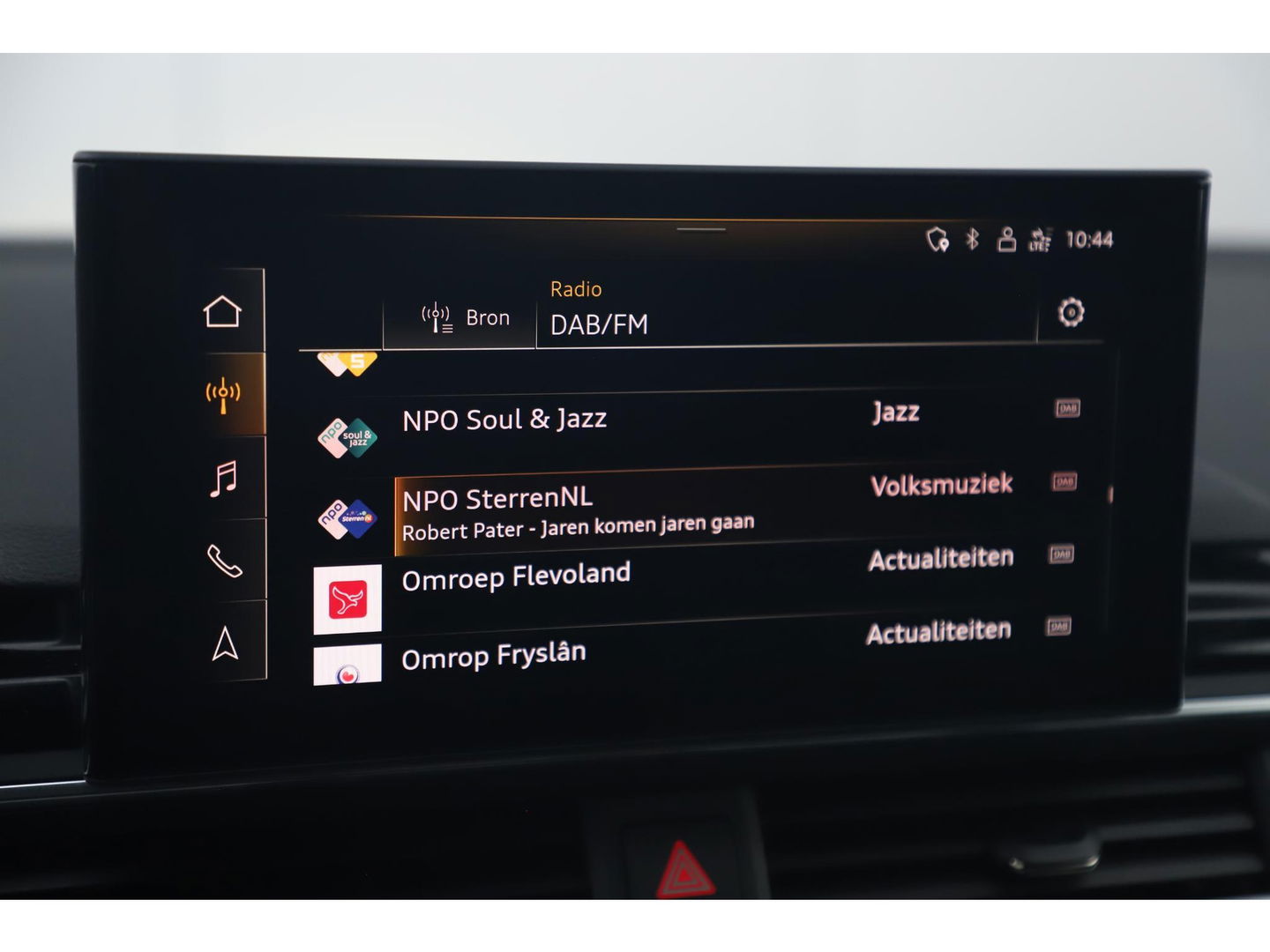 Audi A5 Sportback 35 TDI S-Line edition Automaat Navarra Blue Full LED Wegklapbare Trekhaak Virtual Cockpit Navigatie Achteruitrijcamera Clima Cruise Parkeersensor Half Leder Sportstoelen Draadloos Carplay