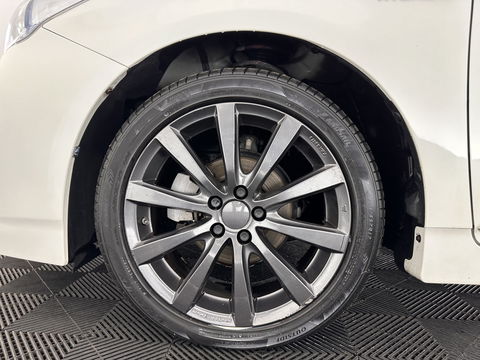 Toyota Prius 1.8 PHEV Executive Business Aut. *FULL-LEATHER | JBL-SOUND | HEAD-UP | FULL-LED |  KEYLESS | NAVI-FULLMAP | CAMERA | ECC | DIGI-COCKPIT | PDC | TOWBAR | COMFORT-SEATS | 17"ALU*