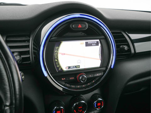 MINI Mini 1.5 Cooper Chili Business *NAVI-FULLMAP | SPORT-SEATS | 1/2-LEATHER | AMBIENT-LIGHT | ECC | PDC | CRUISE | 16''ALU*
