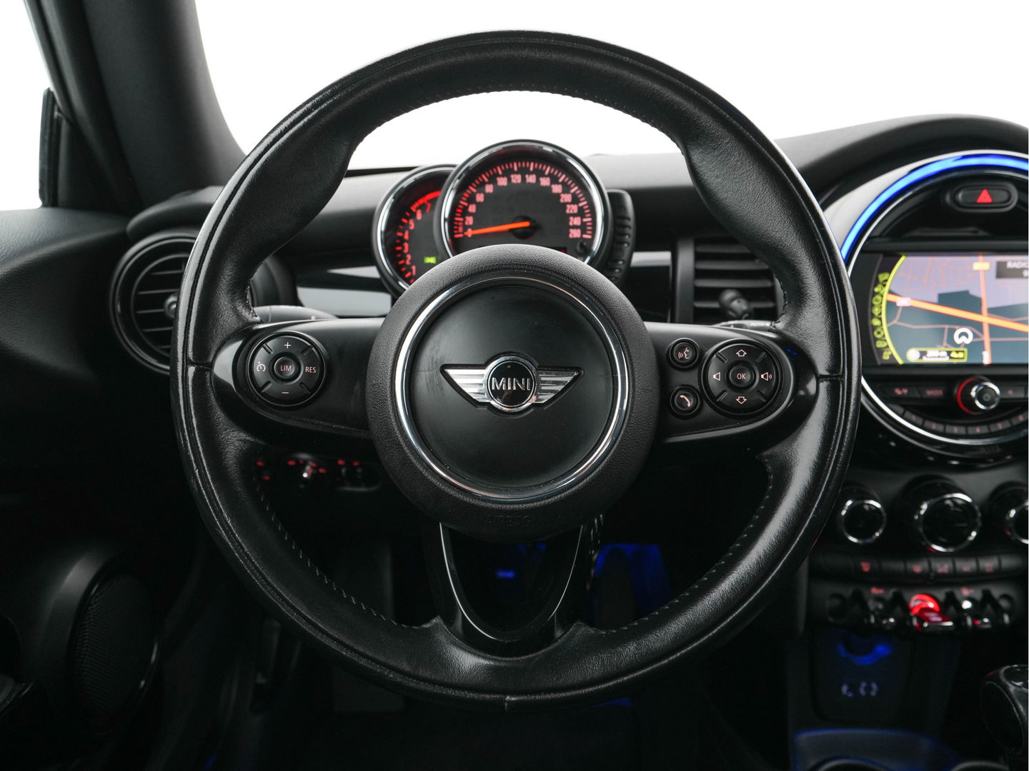 MINI Mini 1.5 Cooper Chili Business *NAVI-FULLMAP | SPORT-SEATS | 1/2-LEATHER | AMBIENT-LIGHT | ECC | PDC | CRUISE | 16''ALU*