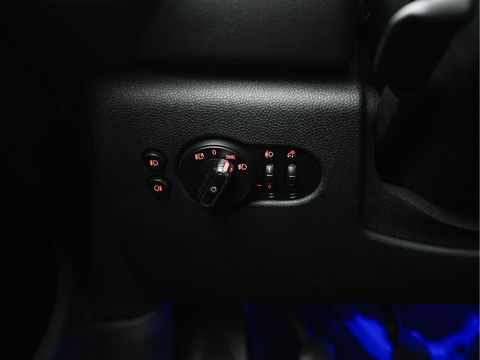 MINI Mini 1.5 Cooper Chili Business *NAVI-FULLMAP | SPORT-SEATS | 1/2-LEATHER | AMBIENT-LIGHT | ECC | PDC | CRUISE | 16''ALU*