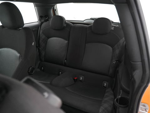 MINI Mini 1.5 Cooper Chili Business *NAVI-FULLMAP | SPORT-SEATS | 1/2-LEATHER | AMBIENT-LIGHT | ECC | PDC | CRUISE | 16''ALU*