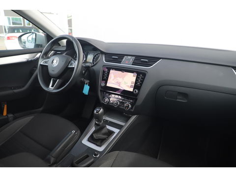 Škoda Octavia 1.0 TSI Greentech Ambition Business Navigatie Clima Cruise PDC LMV Bluetooth LED Carplay Android Auto