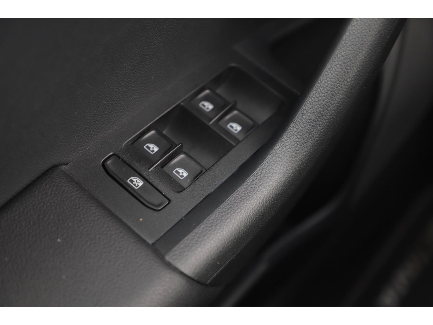 Škoda Octavia 1.0 TSI Greentech Ambition Business Navigatie Clima Cruise PDC LMV Bluetooth LED Carplay Android Auto