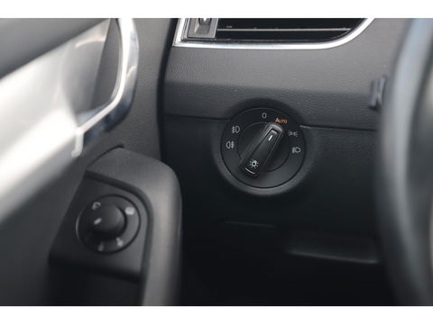 Škoda Octavia 1.0 TSI Greentech Ambition Business Navigatie Clima Cruise PDC LMV Bluetooth LED Carplay Android Auto