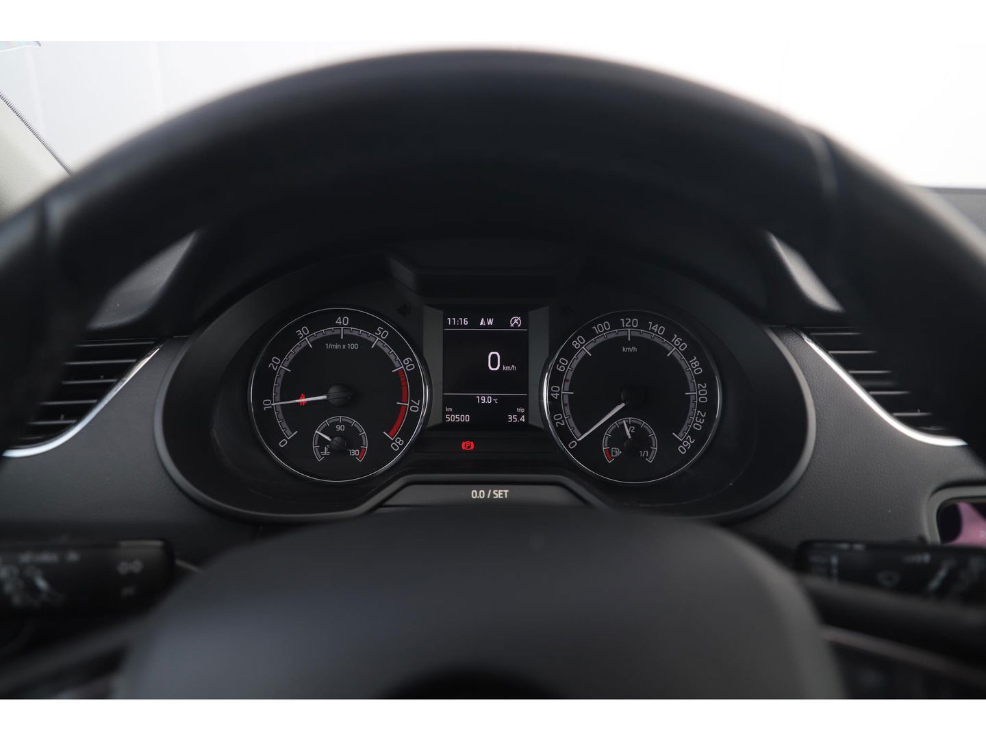 Škoda Octavia 1.0 TSI Greentech Ambition Business Navigatie Clima Cruise PDC LMV Bluetooth LED Carplay Android Auto