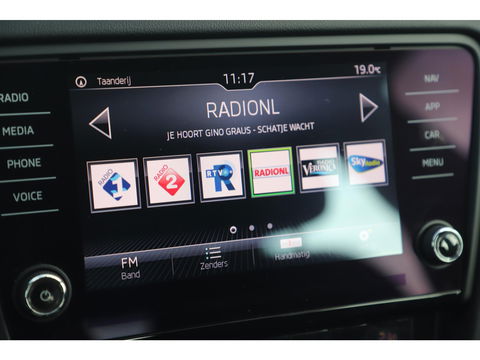 Škoda Octavia 1.0 TSI Greentech Ambition Business Navigatie Clima Cruise PDC LMV Bluetooth LED Carplay Android Auto
