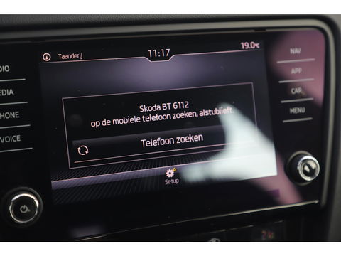 Škoda Octavia 1.0 TSI Greentech Ambition Business Navigatie Clima Cruise PDC LMV Bluetooth LED Carplay Android Auto