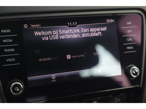 Škoda Octavia 1.0 TSI Greentech Ambition Business Navigatie Clima Cruise PDC LMV Bluetooth LED Carplay Android Auto