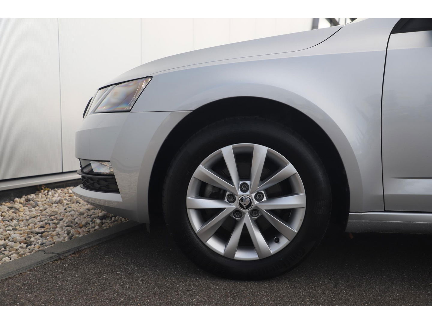 Škoda Octavia 1.0 TSI Greentech Ambition Business Navigatie Clima Cruise PDC LMV Bluetooth LED Carplay Android Auto