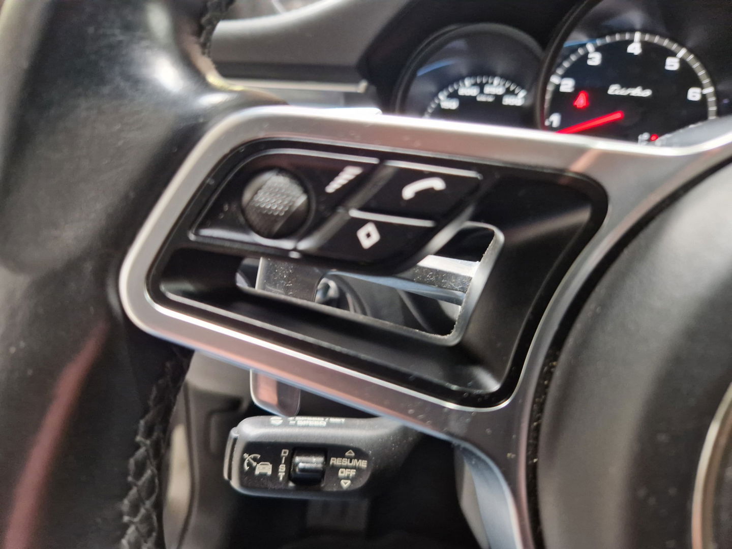 Porsche Macan 3.6 Turbo Pano leder luchtv. sport chrono Burm Navi camera 21"LM 400PK!