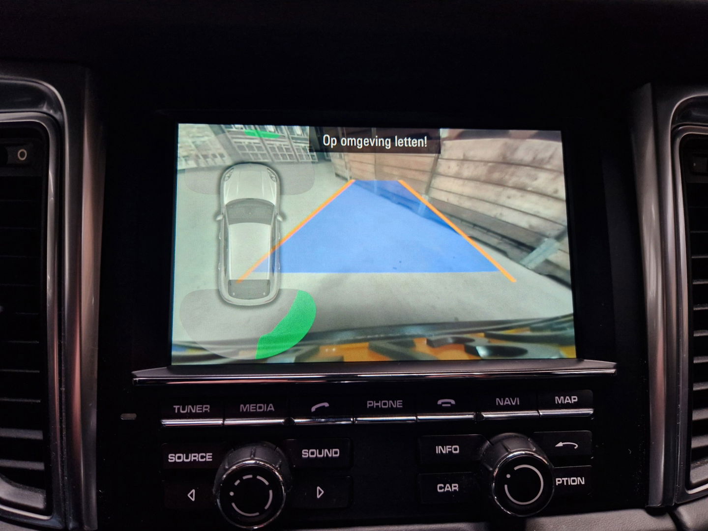 Porsche Macan 3.6 Turbo Pano leder luchtv. sport chrono Burm Navi camera 21"LM 400PK!