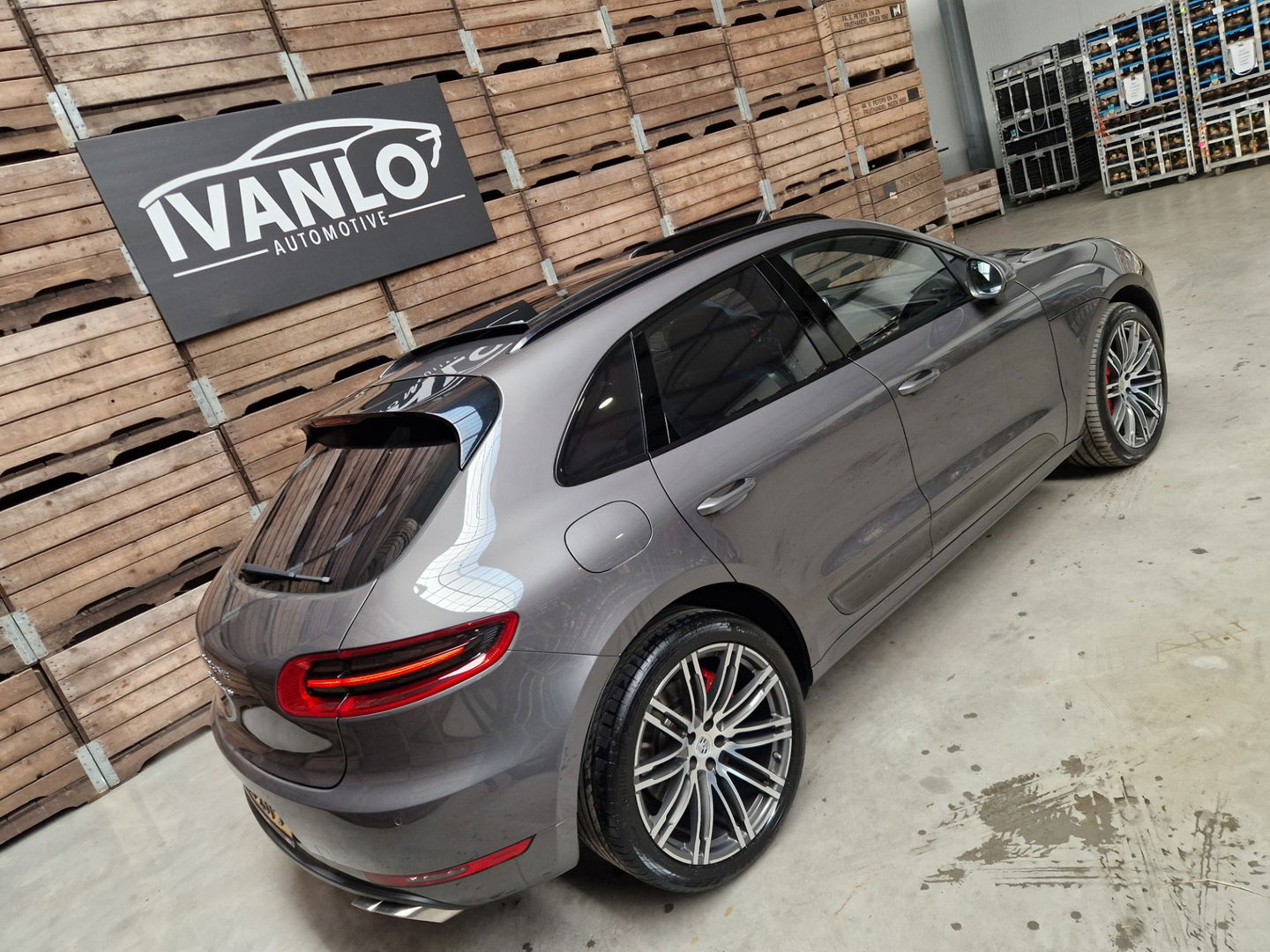 Porsche Macan 3.6 Turbo Pano leder luchtv. sport chrono Burm Navi camera 21"LM 400PK!