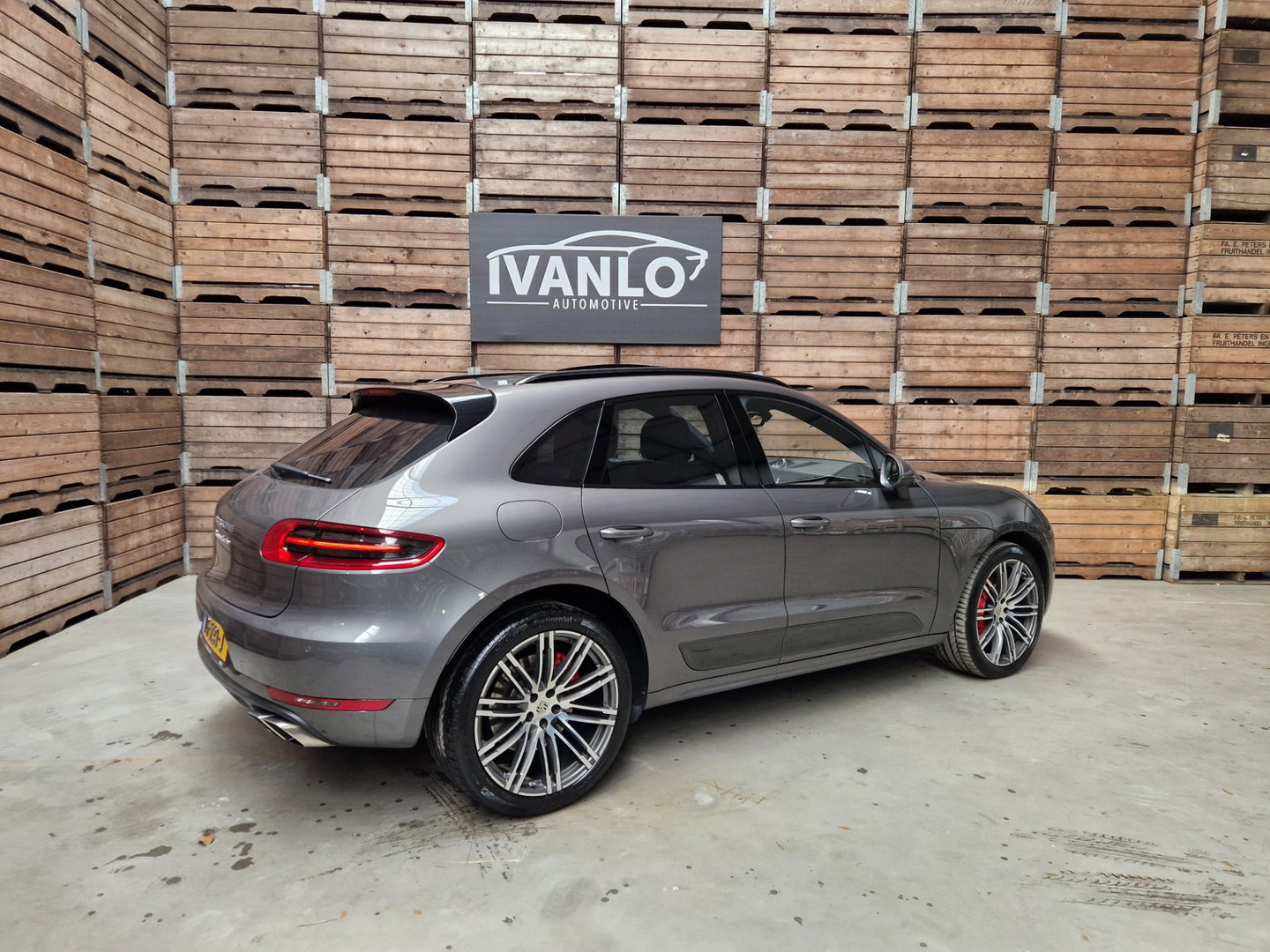 Porsche Macan 3.6 Turbo Pano leder luchtv. sport chrono Burm Navi camera 21"LM 400PK!