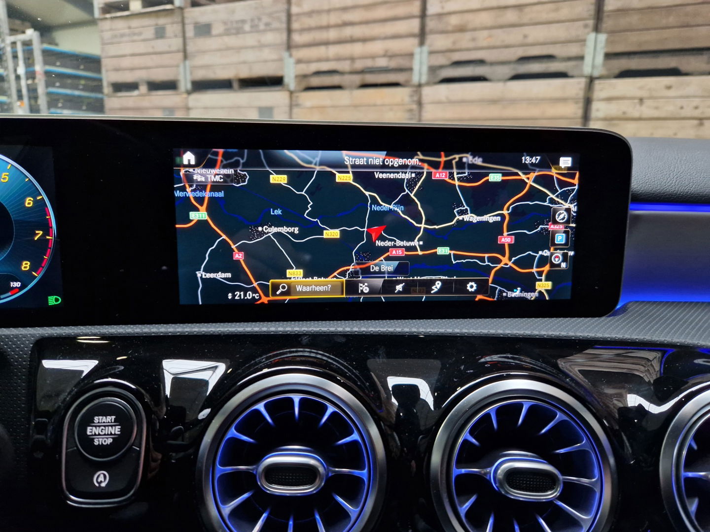 Mercedes-Benz A-Klasse 250 Premium Plus Pano Sfeer camera clima navi 18"LM 225 PK!