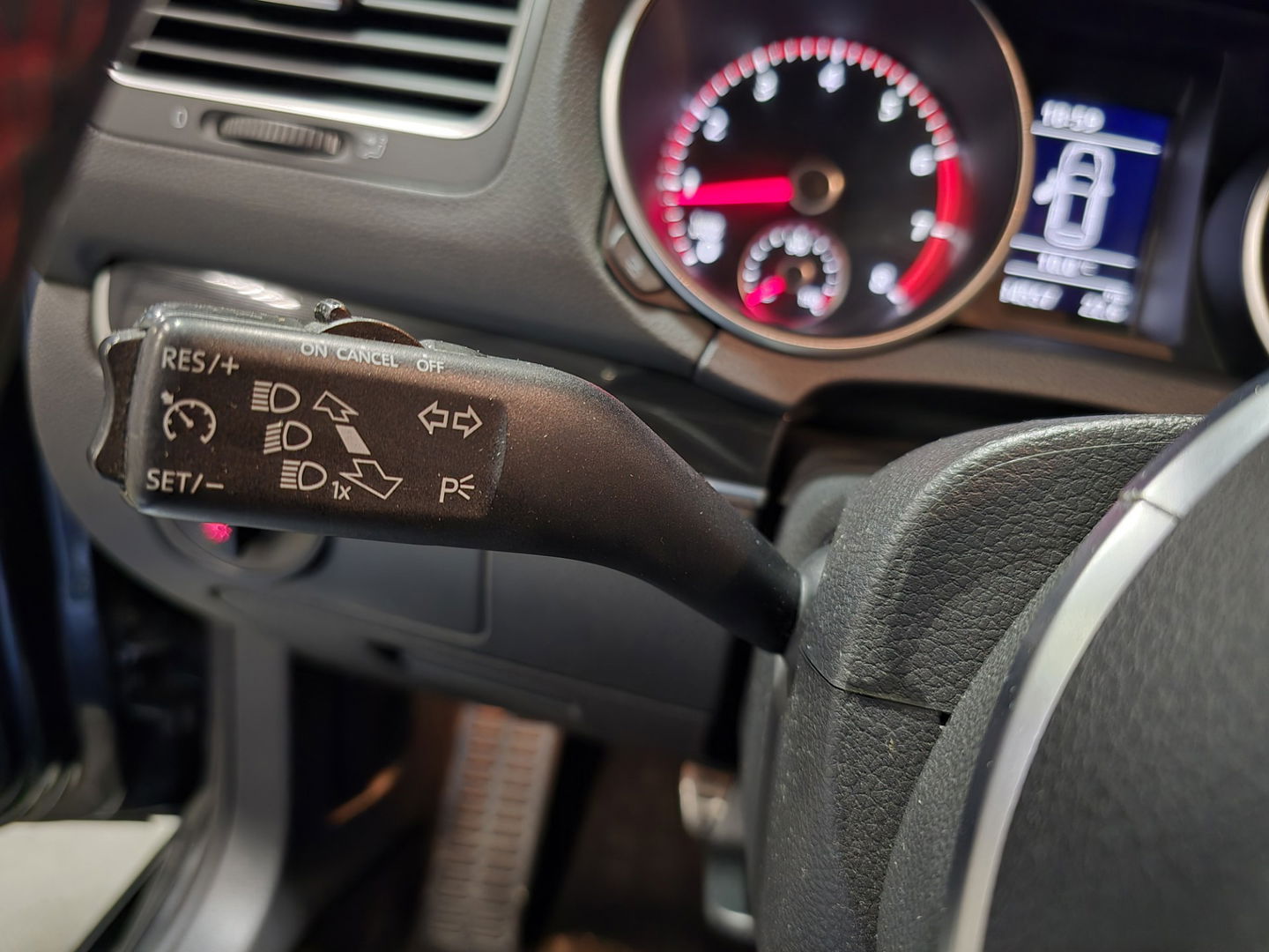 Volkswagen Golf 2.0 GTI Navigatie clima cruise LM 211PK **nieuwe motor gemonteerd**