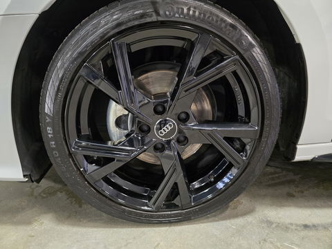 Audi A3 Sportback 30 TFSI S edition 3x S-line Pano VCP Navi LM