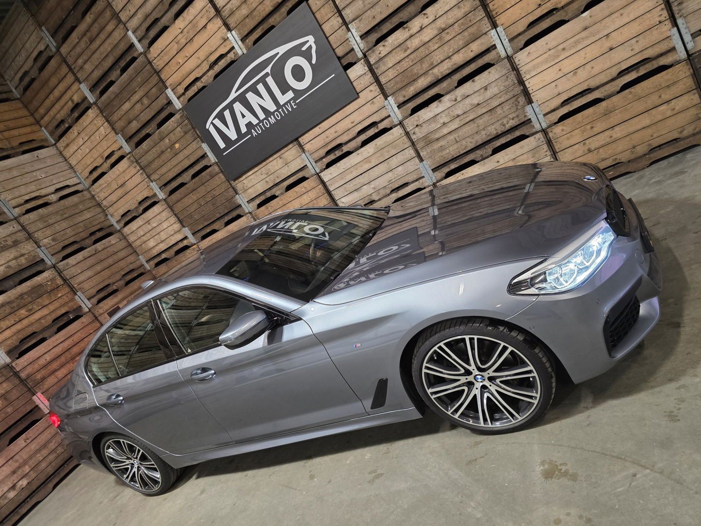 BMW 5 Serie 520i High Executive Edition Leder HUD Navi Camera LM