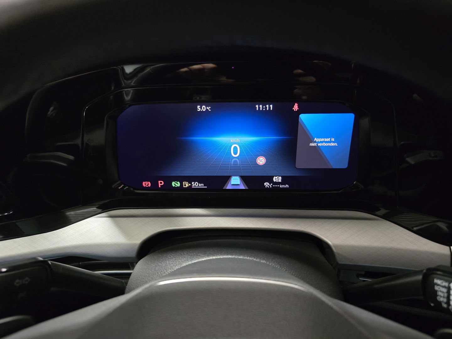 Volkswagen Golf 1.0 eTSI Life Navigatie PDC Sportstoelen Massage Clima LM