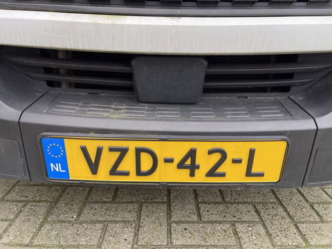 Iveco Daily 35S16V 2.3 410 L4H2 DC 7 persoons / vaste prijs rijklaar € 29.950 ex btw / lease vanaf € 536 / mag 3500 kg trekken / climate control / euro 6 diesel / 270 graden achterdeuren !